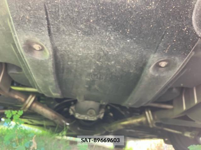 Nissan FUGA HYBRID 2015-01 8626902-7
