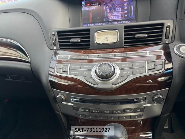Nissan FUGA HYBRID 2013-07 8626904-19