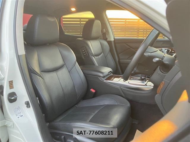 Nissan FUGA HYBRID 2019-06 8742382-18