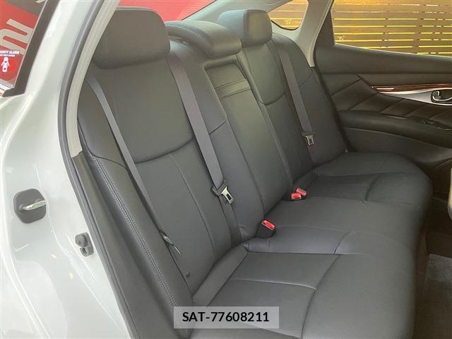 Nissan FUGA HYBRID 2019-06 8742382-20