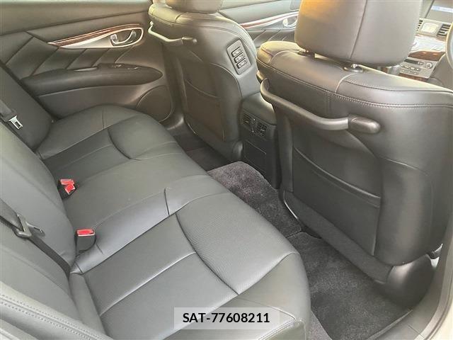 Nissan FUGA HYBRID 2019-06 8742382-21