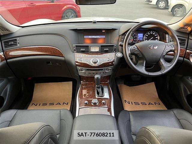 Nissan FUGA HYBRID 2019-06 8742382-2