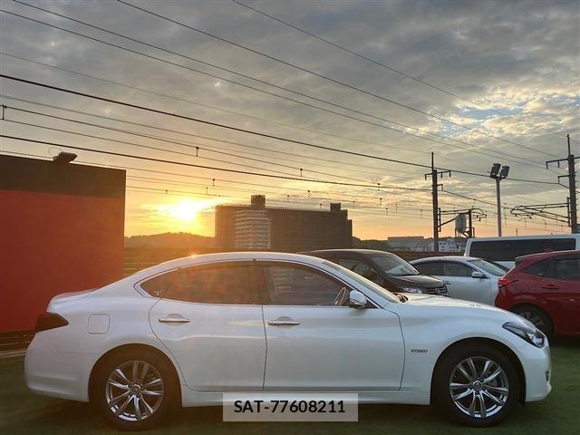 Nissan FUGA HYBRID 2019-06 8742382-6