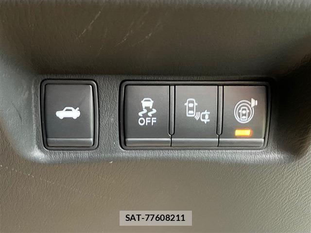Nissan FUGA HYBRID 2019-06 8742382-8