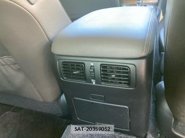 Nissan FUGA HYBRID 2017-04 8742381-10