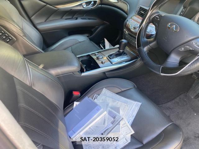 Nissan FUGA HYBRID 2017-04 8742381-11