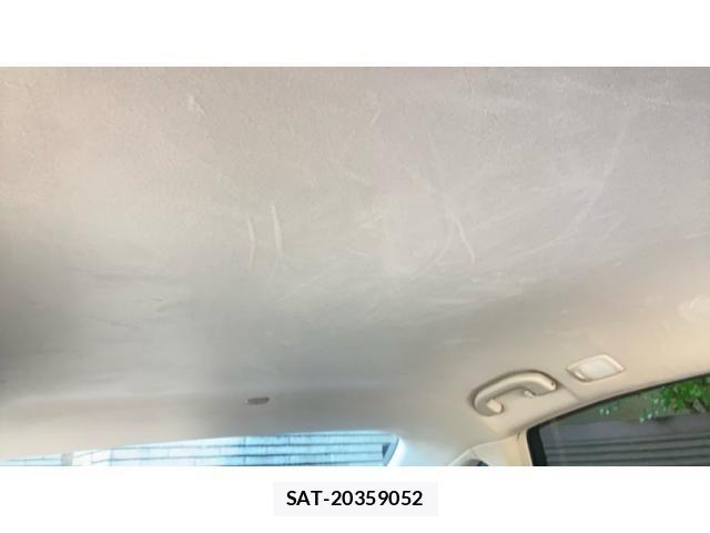 Nissan FUGA HYBRID 2017-04 8742381-24