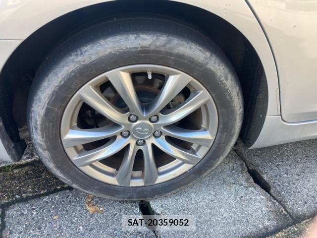 Nissan FUGA HYBRID 2017-04 8742381-8
