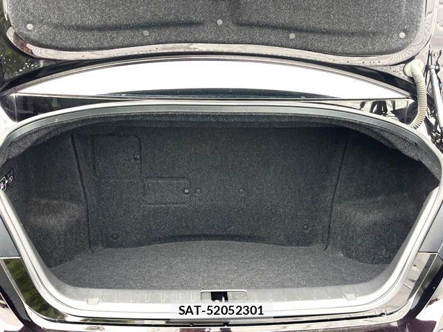 Nissan FUGA HYBRID 2015-11 8780405-10