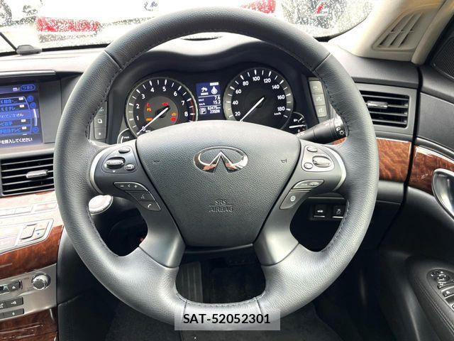 Nissan FUGA HYBRID 2015-11 8780405-11