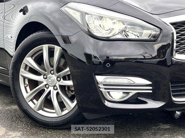 Nissan FUGA HYBRID 2015-11 8780405-12