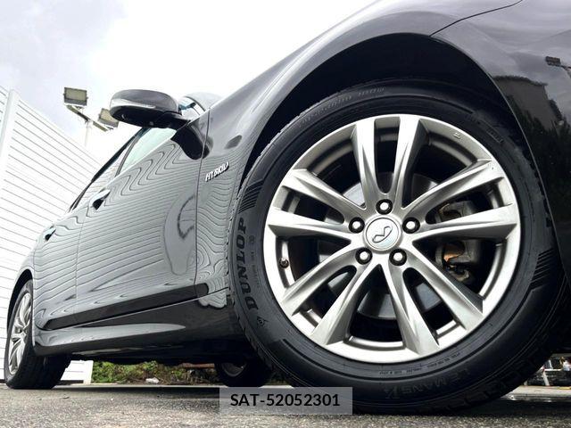 Nissan FUGA HYBRID 2015-11 8780405-13