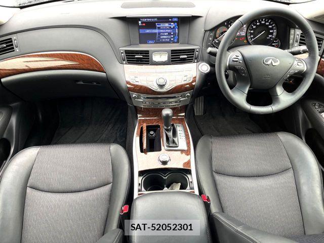 Nissan FUGA HYBRID 2015-11 8780405-1