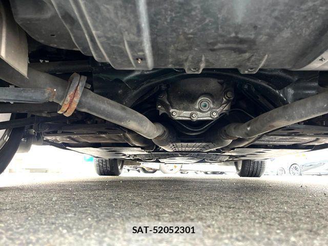 Nissan FUGA HYBRID 2015-11 8780405-19