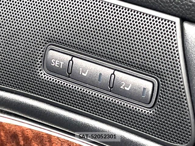 Nissan FUGA HYBRID 2015-11 8780405-4