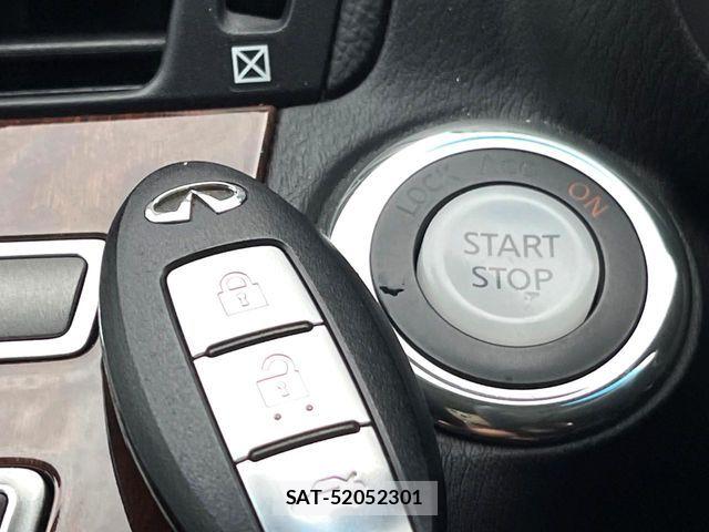 Nissan FUGA HYBRID 2015-11 8780405-7