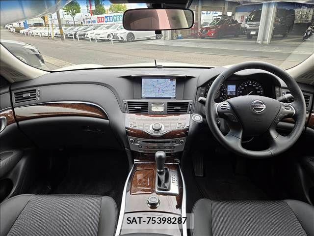 Nissan FUGA HYBRID 2013-12 8796052-1