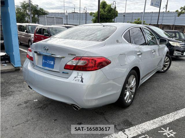 Nissan FUGA HYBRID 2011-08 8829213-3