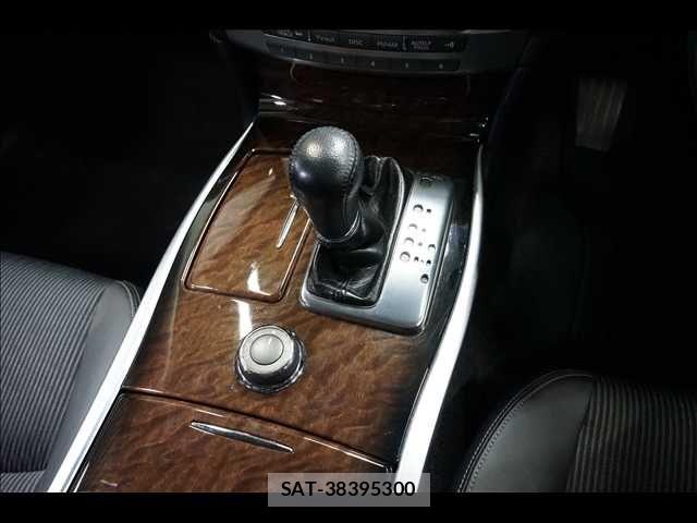 Nissan FUGA HYBRID 2014-08 8829212-11