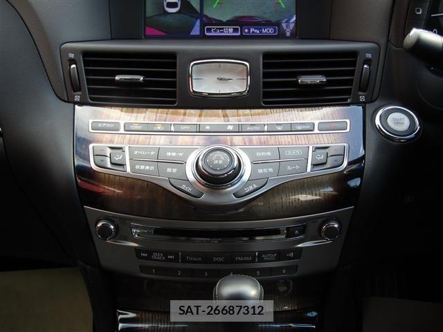 Nissan FUGA HYBRID 2022-07 8879911-14