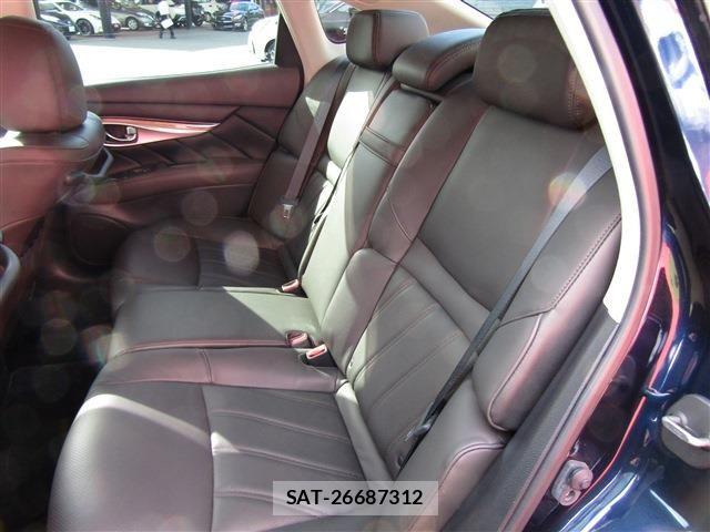 Nissan FUGA HYBRID 2022-07 8879911-24