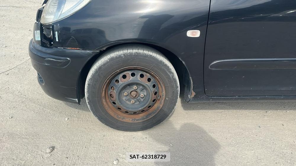 Toyota FUN CARGO 2003 7198151-25