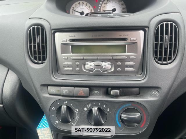 Toyota FUN CARGO 2005-08 7058686-12
