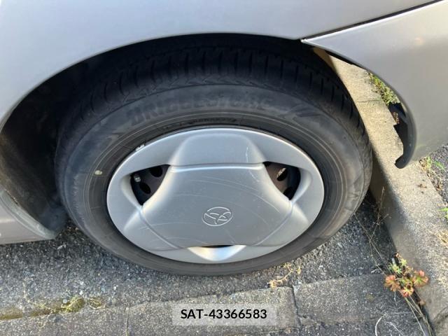 Toyota FUN CARGO 2001-06 7219007-2