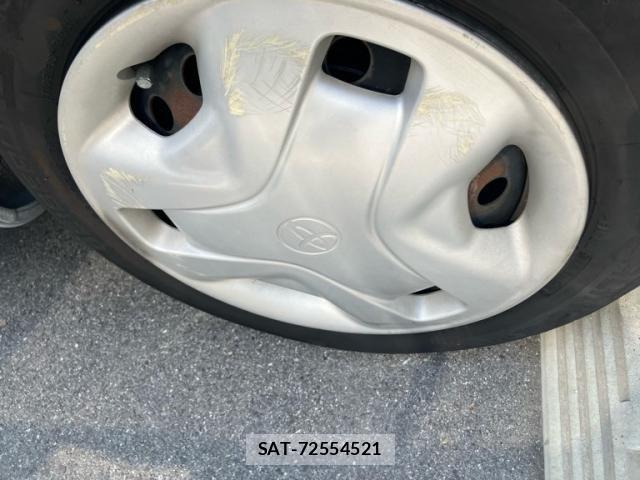 Toyota FUN CARGO 2002-02 7250917-3