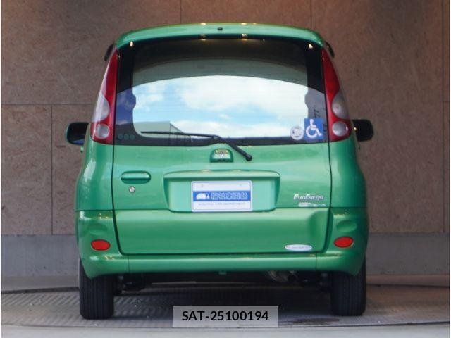 Toyota FUN CARGO 2001-06 7979324-3