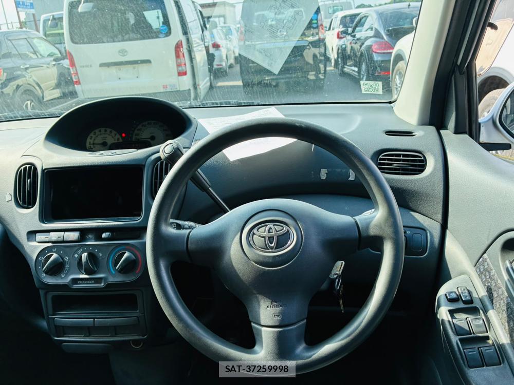Toyota FUN CARGO 2003-10 8169419-13