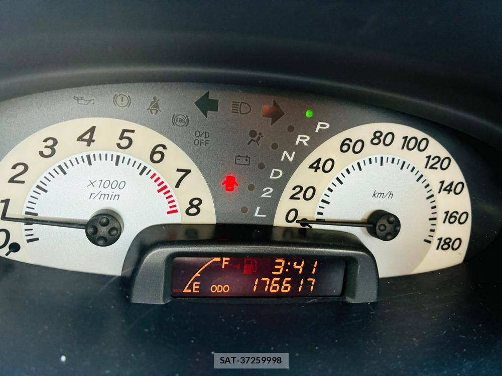 Toyota FUN CARGO 2003-10 8169419-15