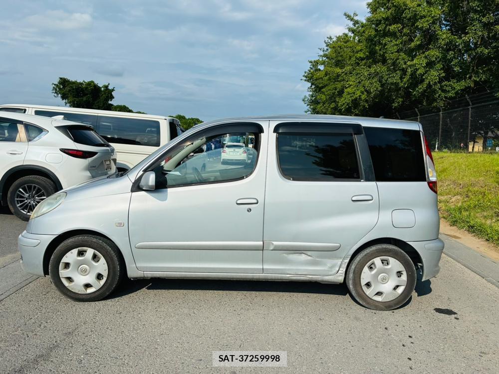 Toyota FUN CARGO 2003-10 8169419-1