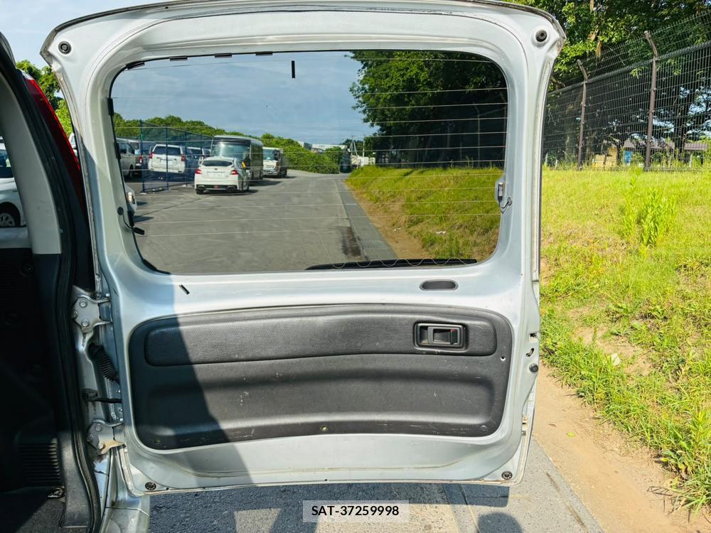 Toyota FUN CARGO 2003-10 8169419-25