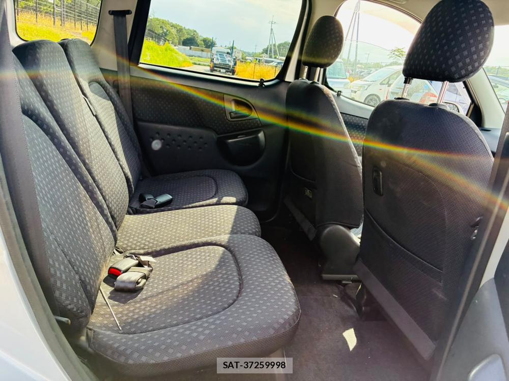 Toyota FUN CARGO 2003-10 8169419-8