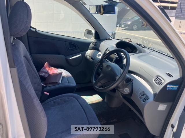 Toyota FUN CARGO 2001-09 8562027-10