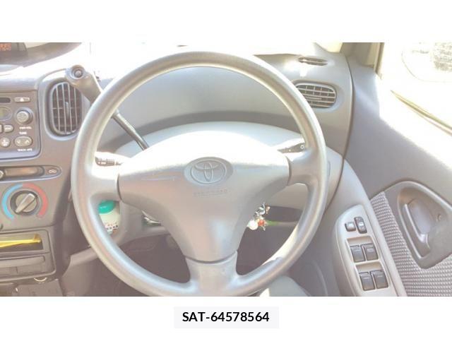 Toyota FUN CARGO 2001-04 8666191-10