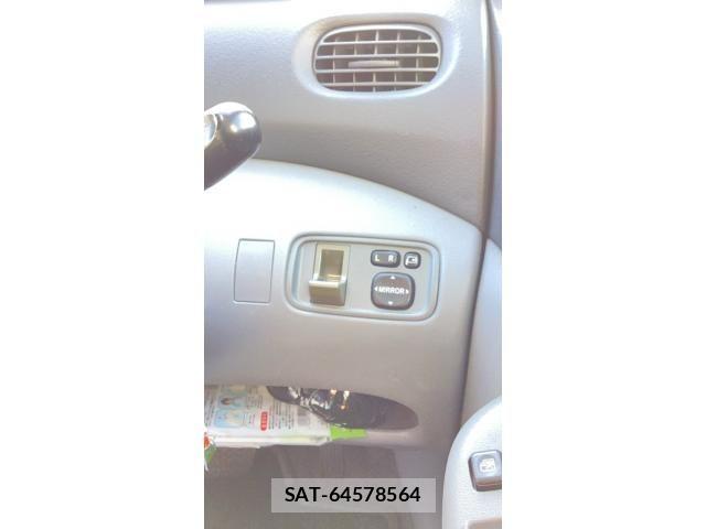 Toyota FUN CARGO 2001-04 8666191-12