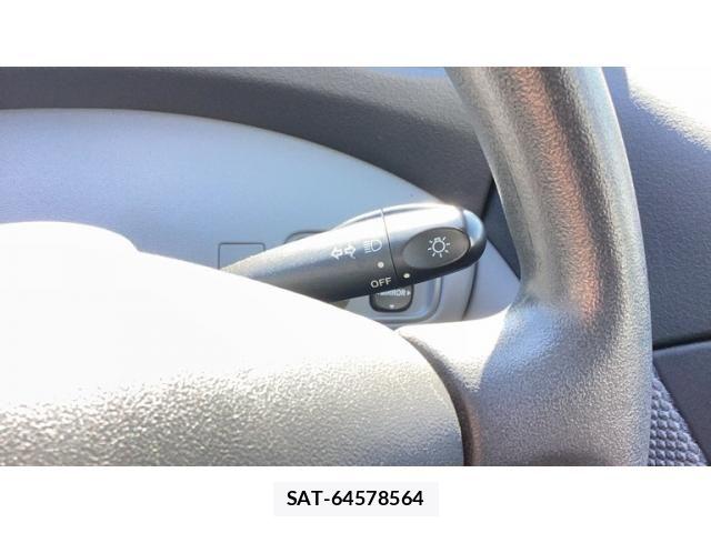 Toyota FUN CARGO 2001-04 8666191-13