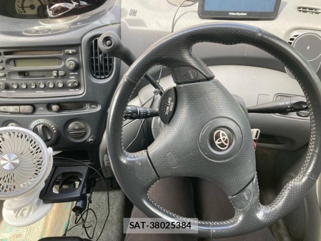 Toyota FUN CARGO 1999-11 8659252-10