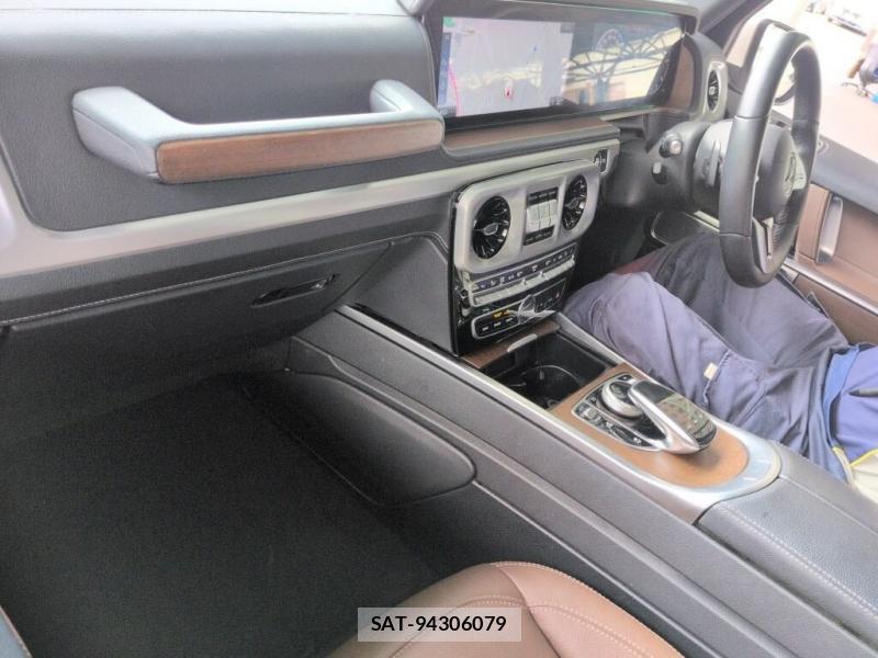 Mercedes Benz G-CLASS 2019-09 8884714-4