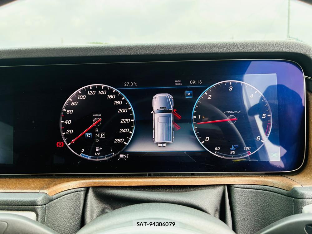 Mercedes Benz G-CLASS 2019-09 8884714-15