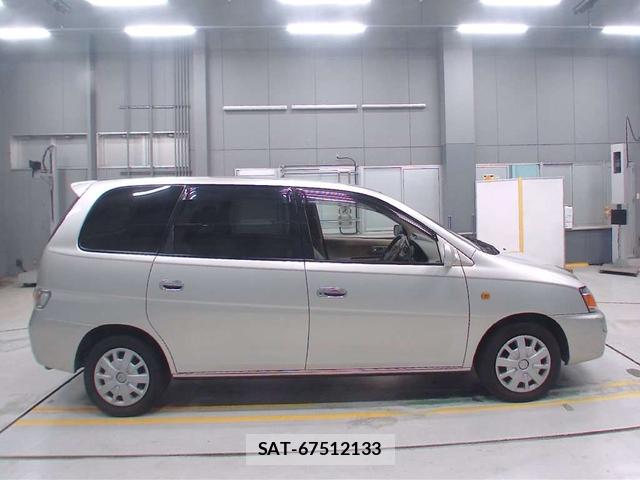 Toyota GAIA 2004 7335633-4