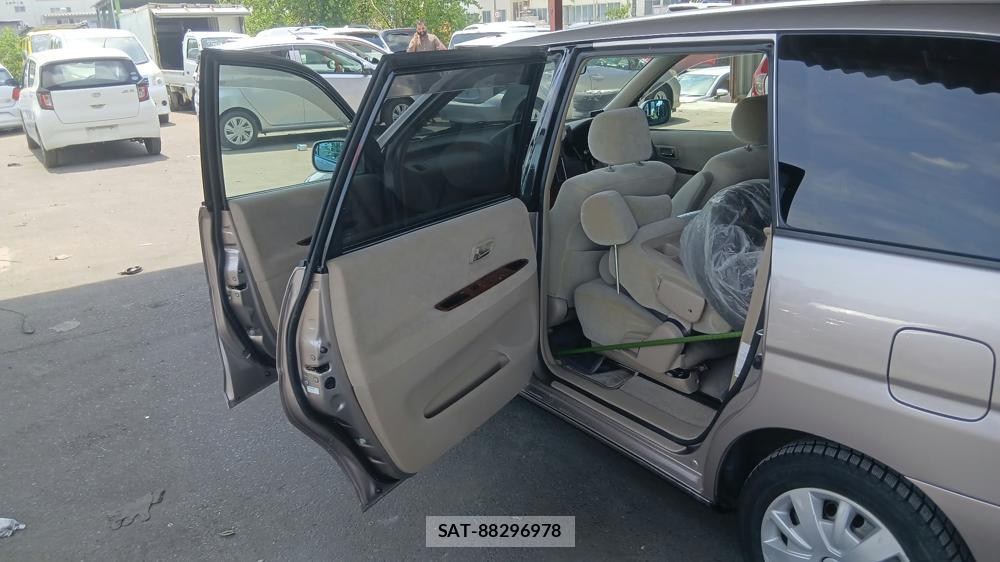 Toyota GAIA 2002-05 7683581-9