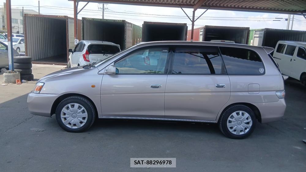 Toyota GAIA 2002-05 7683581-1