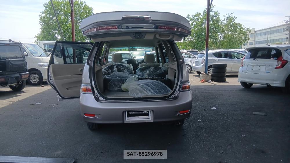 Toyota GAIA 2002-05 7683581-26