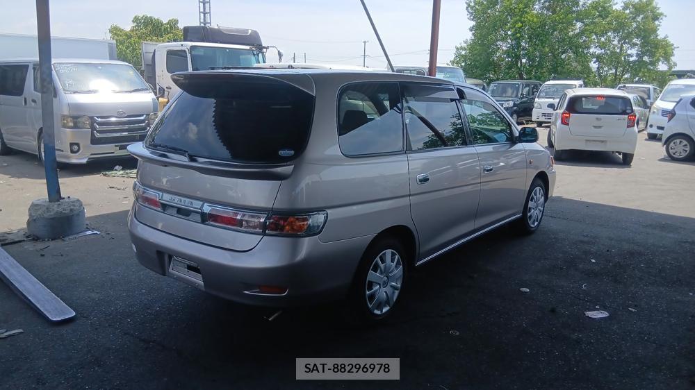 Toyota GAIA 2002-05 7683581-4