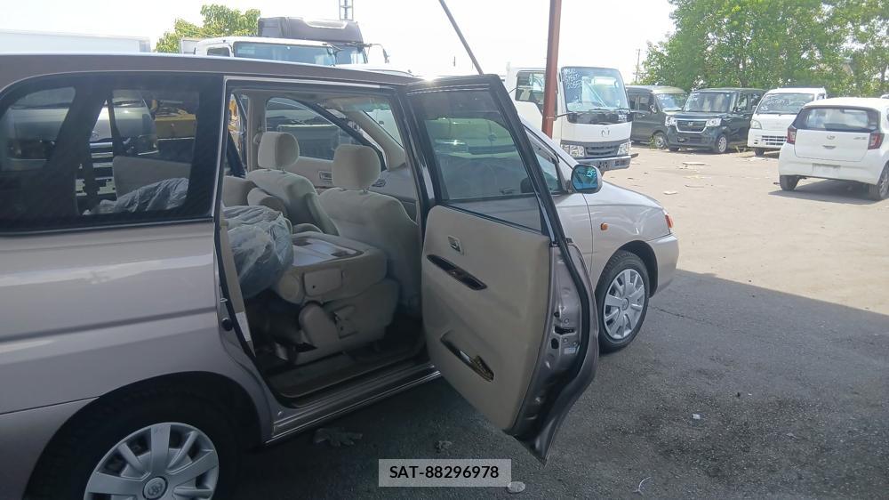 Toyota GAIA 2002-05 7683581-8