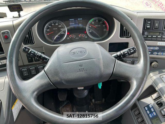 Isuzu GALA 2011-03 1221367-27