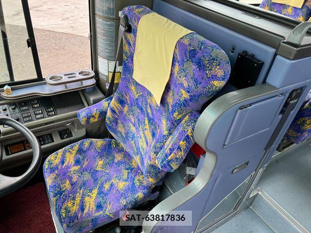 Isuzu GALA 2004-10 1585649-13